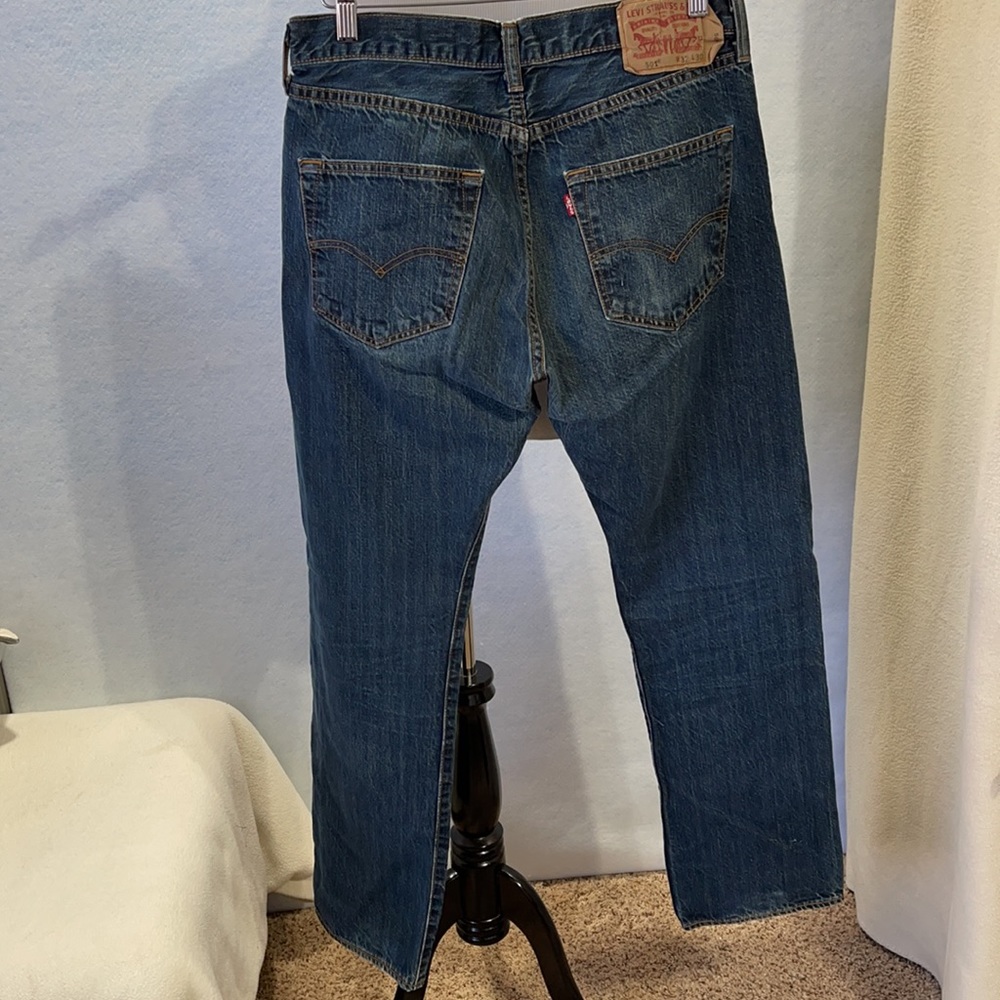 Levi’s 501 Button Fly Dark Wash Jeans - Picture 4 of 11